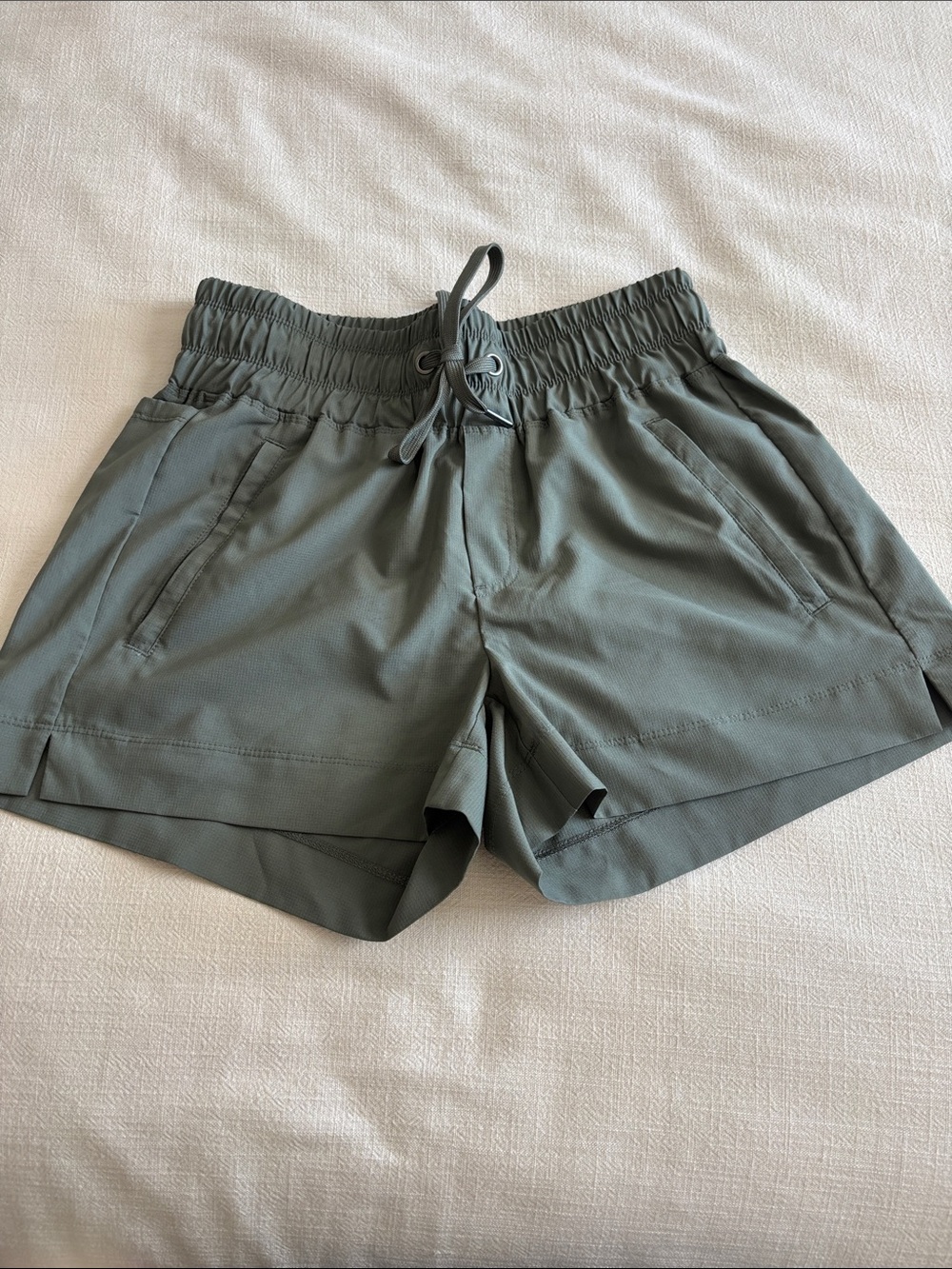 Quince Olive Active Drawstring Shorts